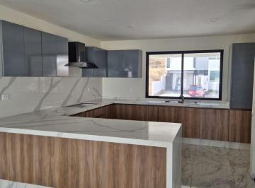 3c9e2ef40b5f12de936a35b9a0e4ccfa1d0fead5c605b8bc67128f335515594f · Renta Casa Cumbres del Lago Recámara en Planta Baja
