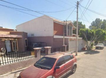 Casa de 3 habitaciones, Mexicali · Venta de Casa en Jardines del Lago Mexicali Baja California