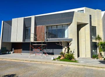 Casa de 5 habitaciones, San Andrés Cholula · Residencia en Venta Ubicada en Lomas de Angelopolis Parque Chiapas, 6 Recamaras con Baño Cada Una