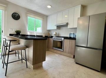 Casa de 3 habitaciones, León · Se Vende Casa Nueva en Frac. Privado Al Sur de Leon, Zona Mayorazgo.
