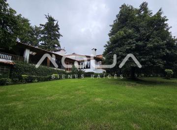 Casa en condominio de 4 habitaciones, Valle de Bravo · Casa Clasica Frente Al Campo de Golf Avandaro
