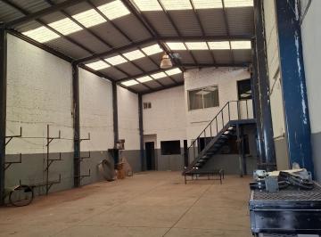 Nave industrial · 320m² · 4 Recámaras · 1 Estacionamiento · Nave Industrial