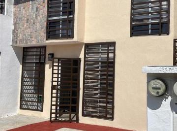 Casa · 105m² · 3 Recámaras · Casa en Venta en Fraccionamiento La Huerta