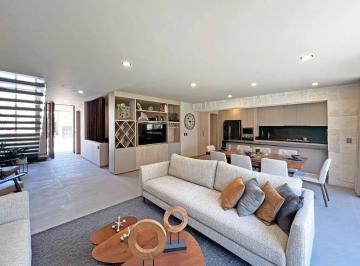 Casa · 280m² · 3 Recámaras · 3 Estacionamientos · Casa en Venta, en Altozano, Queretaro