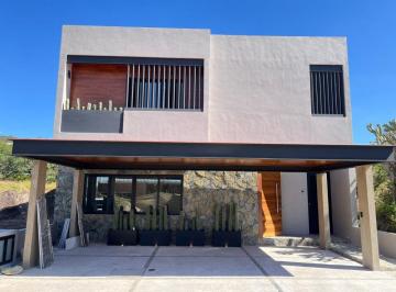 Casa de 3 habitaciones, Querétaro · Casa en Venta Altozano Queretaro