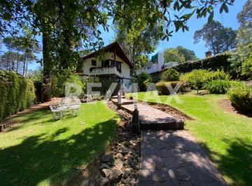 Casa · 248m² · 4 Recámaras · 4 Estacionamientos · Casa en Venta - (4)