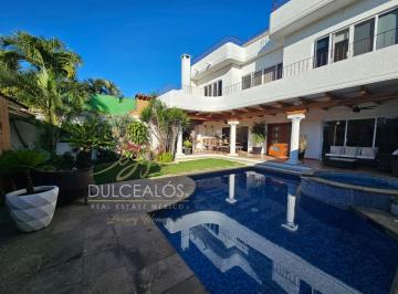 Casa de 6 habitaciones, Cuernavaca · Casa en Privada en Colonia Delicias | 6 Recámaras + Alberca + Jacuzzi + Seguridad 24/7