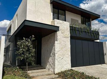 Casa · 431m² · 3 Recámaras · 2 Estacionamientos · Casa en Venta El Molino, León, Guanajuato