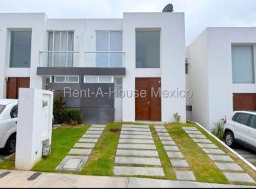 Casa de 3 habitaciones Renta MN 14,000 · Renta | Casa en El Refugio, Querétaro | 3 Habitaciones, Vigilancia 24/7 | Cerca Plazas Comerciales