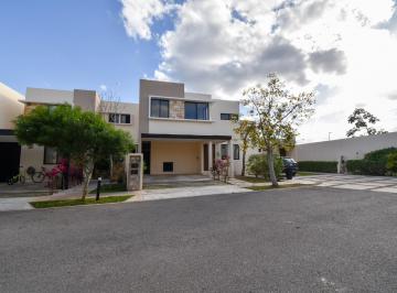Casa en condominio · 158m² · 3 Recámaras · 2 Estacionamientos · Casa en Venta de 3 Recámaras en Privada en Conkal