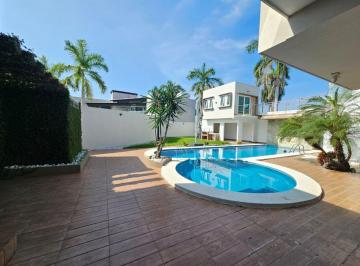 Casa en condominio de 4 habitaciones, Villahermosa · Casa Residencial con Alberca en Venta Zona Country