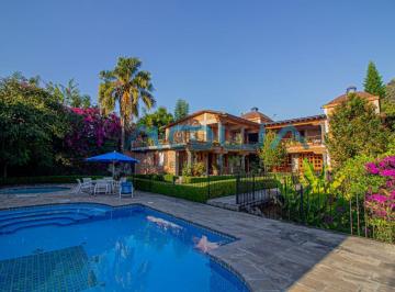 Casa de 6 habitaciones, Valle de Bravo · Venta Casa Las Cupulas