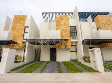 Casa · 125m² · 3 Recámaras · 2 Estacionamientos · Casa en Venta en Rincón del Cielo, Valle Dorado, Bahía de Banderas, Nayarit