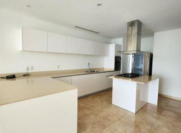 Departamento de 4 habitaciones, Mérida · Lujoso Departamento en Remate con Amenidades de Alta Gama.