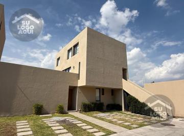 Casa en condominio · 150m² · 2 Recámaras · 2 Estacionamientos · Casa en Condominio - Zákia
