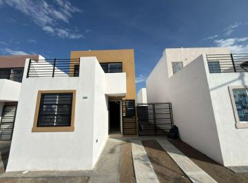 Casa de 3 habitaciones, Salinas Victoria · Casa en Renta Castilla Diamante en Salinas Victoria