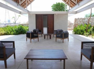 Casa · 288m² · 3 Recámaras · 3 Estacionamientos · Venta de Casa en Privada Bputique Tres Lunas Cholul Mérida Yucatán
