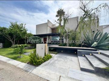 Casa de 4 habitaciones, Querétaro · Venta Casa en El Campanario