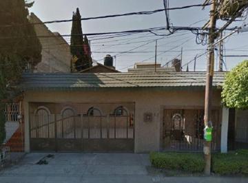 Casa de 3 habitaciones, Nezahualcóyotl · Casa en Bosques de Aragón Neza