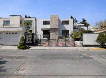 Casa · 215m² · 3 Recámaras · 3 Estacionamientos · Venta Casa Jardines San Mateo Naucalpan 11207