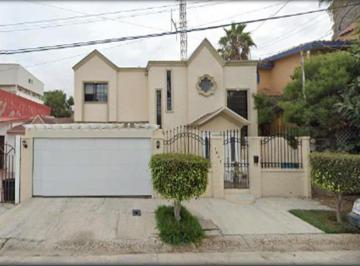 Casa de 4 habitaciones, Tijuana · Casa en Venta en Playas de Tijuana Baja California