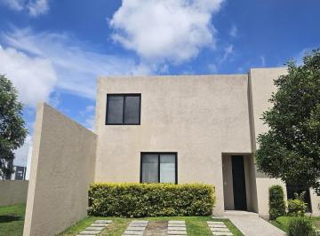 Casa en condominio · 2 Recámaras · 2 Estacionamientos · Casa en Condominio - Residencial El Refugio