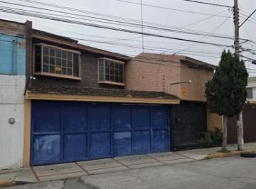 Casa · 418m² · 3 Recámaras · 2 Estacionamientos · Casa en Venta en Salvador Nava