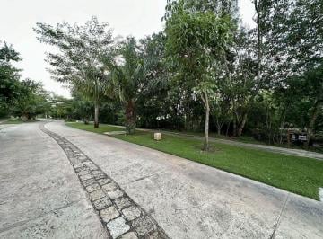 e90e884f6cd210574734956e93f1bba129ffc2286489ab5ac62665e42aa7ac01 · Terreno en Venta Vista a Campo en Paseo del Jaguar Yucatan Country Club