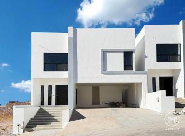Casa de 3 habitaciones, Chihuahua · Casa en Venta en Fraccionamiento Condesa Rejon, Zona Reliz