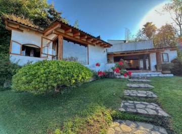 Casa de 3 habitaciones, Valle de Bravo · Casa en Venta en Valle de Bravo