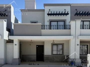 Casa · 108m² · 3 Recámaras · 2 Estacionamientos · Casa de 3 Recámaras / Equipada / Dos Niveles