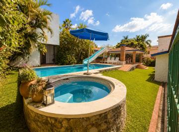 Casa en condominio de 2 habitaciones, Atlatlahucan · Casa de un Piso con Alberca, Jacuzzi y Amplio Jardín en Lomas de Cocoyoc | Cerca del Campo de Golf