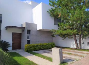 Casa en condominio de 4 habitaciones, Querétaro · Casa en Renta con 4 Rec. en La Condesa Juriquilla, Queretaro