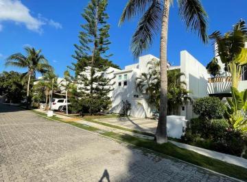 Casa · 540m² · 3 Recámaras · 1 Estacionamiento · Casa Remodelada Luxury en Playacar