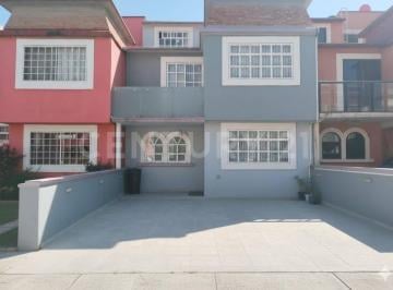 Casa en condominio · 127m² · 4 Recámaras · 2 Estacionamientos · Casa en Venta, Granjas Lomas de Guadalupe, Cuautitlán Izcalli