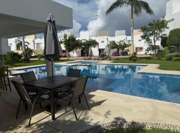 Casa de 3 habitaciones, Cancún · Casa en Venta en Cancún Sm 319 | Privada con Alberca | 3 Recámaras | 2 Estacionamientos