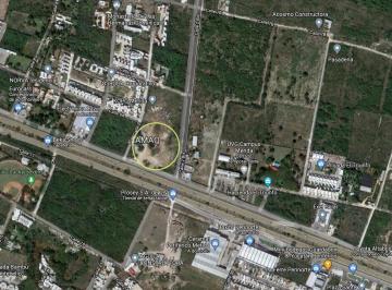 Terreno / Lote · 10000m² · Terreno en Venta en Excelente Ubicación Sobre Periferico Norte de Mérida.