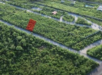 Terreno / Lote · 300m² · Terreno en Venta Frente a Aldea Conkal Al Norte de Merida.
