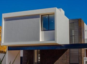 Casa · 108m² · 3 Recámaras · 2 Estacionamientos · Casa en Venta en Privada "Praderas del Mayab" Conkal con Amenidades.