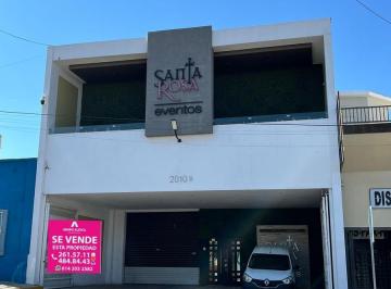 Edificio · 350m² · 8 Estacionamientos · Edificio Comercial en Santa Rosa
