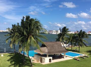 Departamento de 2 habitaciones, Benito Juárez · Exclusivo Departamento Amueblado en Isla Dorada Cancún – 2 Recámaras | Vista a La Laguna | $39.000