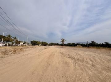 Terreno-en-Venta-en-Las-Juntas-con-alto-flujo-vehicular-en-Puerto-Vallarta · Terreno en Venta en Las Juntas, con Alto Flujo Vehicular en Puerto Vallarta