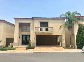 Casa · 310m² · 3 Recámaras · Venta de Casa en Privada Los Ángeles.