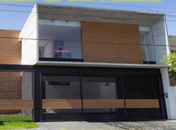 Casa · 450m² · 3 Recámaras · 2 Estacionamientos · Venta de Casa en Los Amates.