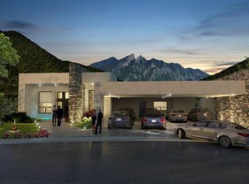 Casa · 1361m² · 4 Recámaras · 8 Estacionamientos · Venta de Casa en Renacimiento