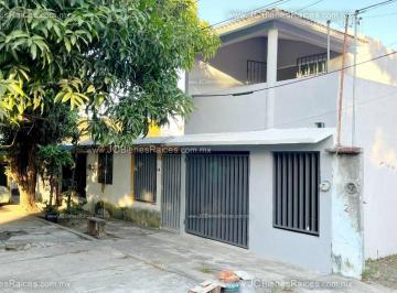 Casa de 2 habitaciones, Veracruz · Casa con 120 m² Superficie de Terreno, 2 Recámaras en Venta, Valente Diaz