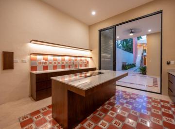 Casa de 4 habitaciones, Mérida · Casa en Venta Centro de Merida