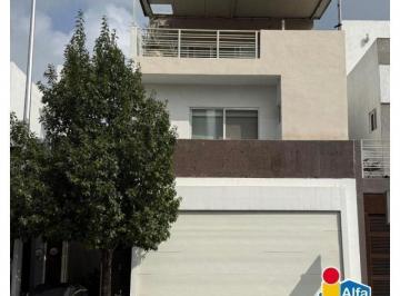 Casa en condominio · 260m² · 4 Recámaras · 2 Estacionamientos · Casa en Condominio en Venta en Privadas del Canada, General Escobedo, Nuevo León