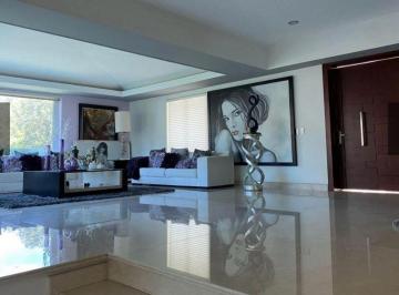 Casa de 5 habitaciones, Guadalajara · Casa Amueblada en Colinas de San Javier en Renta