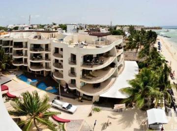 Departamento · 203m² · 3 Recámaras · 1 Estacionamiento · Condo Frente a La Playa, de 3 Recamaras a Pasos de La 5a Av